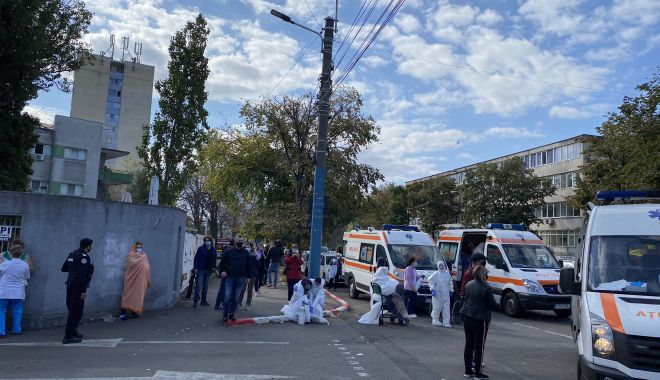 Nouă pacienţi evacuaţi de la Spitalul de Boli Infecţioase, după incendiu, în stare gravă, la Spitalul Judeţean