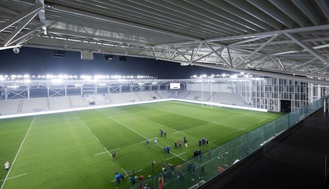 Trei echipe au cerut oficial să joace pe stadionul Arcul de Triumf