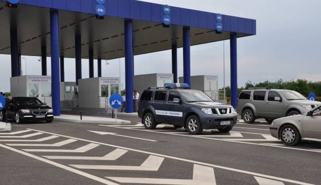 Numărul plecărilor în străinătate a scăzut dramatic