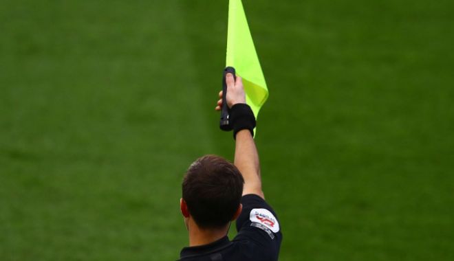 Fazele de offside ar putea fi semnalate automat la CM 2022 din Qatar, spune Arsene Wenger