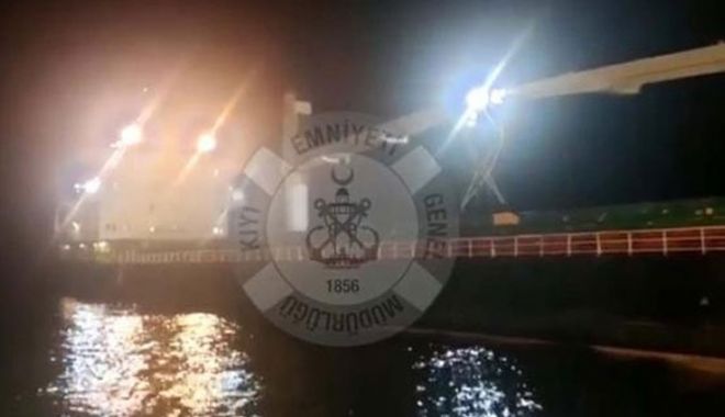 O navă a eșuat pe o insulă din Marea Egee