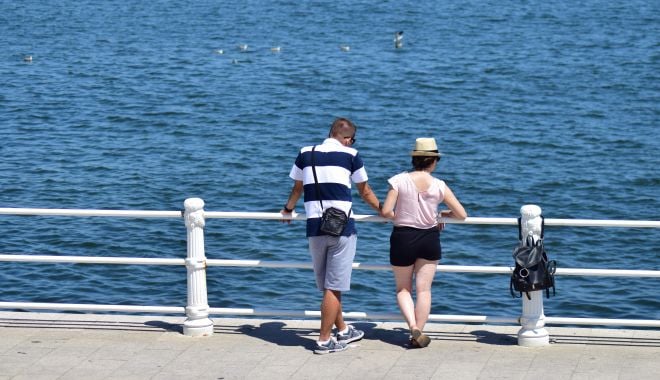 COD GALBEN de PLOI TORENŢIALE şi FURTUNI, la Constanţa. Vine şi canicula