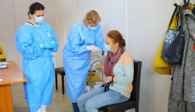 O nouă tranşă de vaccin Pfizer ajunge la Constanţa, luni
