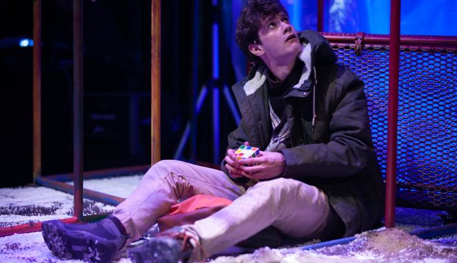 Spectacolul „Opt taţi” revine pe scena Teatrului de Stat Constanţa