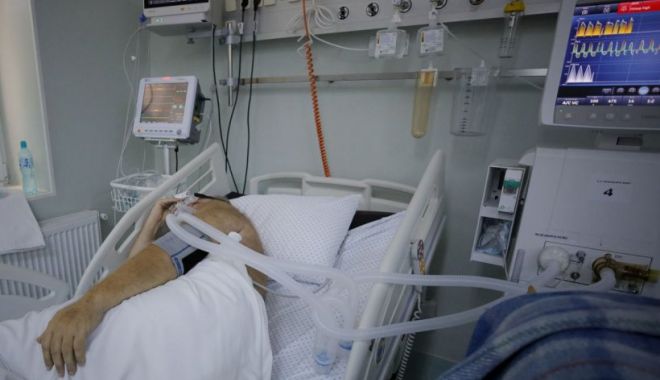 Zece pacienți din România, bolnavi de COVID-19, transferați astăzi în spitale din Ungaria