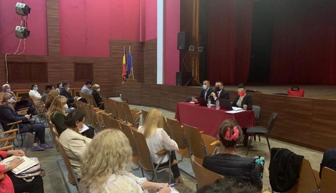 ISJ Constanța în ședință cu directorii unităților private