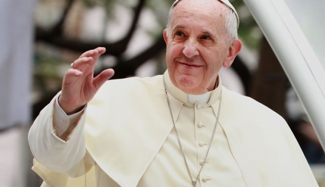 Papa Francisc a primit cea de-a treia doză de vaccin anti-COVID-19