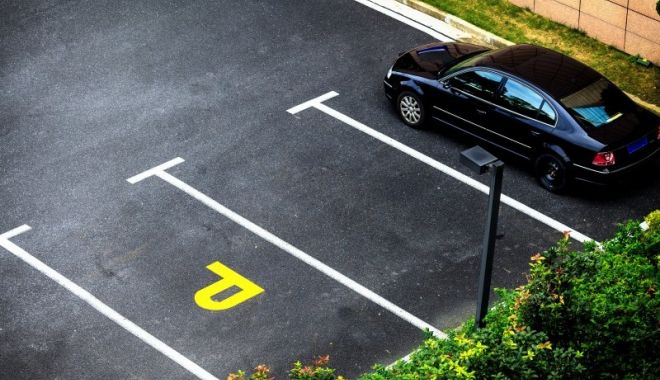 Crimă oribilă. Un bărbat a fost omorât pentru un loc de parcare