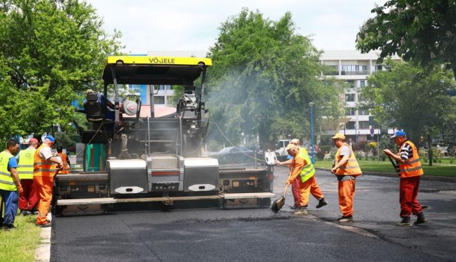 Administrația locală a reabilitat parcările din staţiunea Mamaia