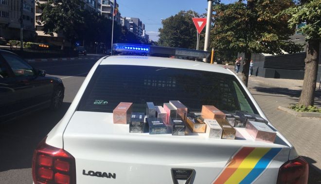 Parfumuri posibil contrafăcute, vândute la „superofertă”, pe stradă, în Constanţa