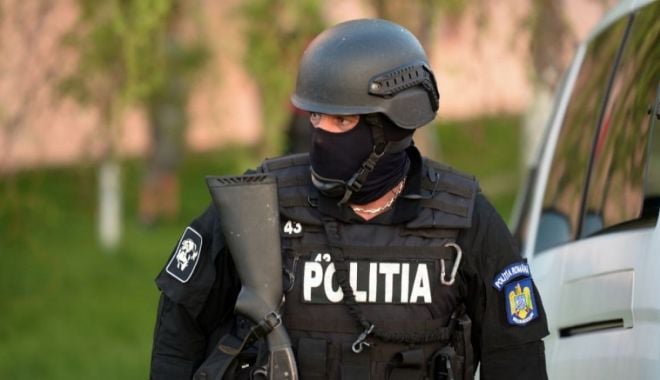 PERCHEZIȚII LA PERSOANE BĂNUITE DE FURT