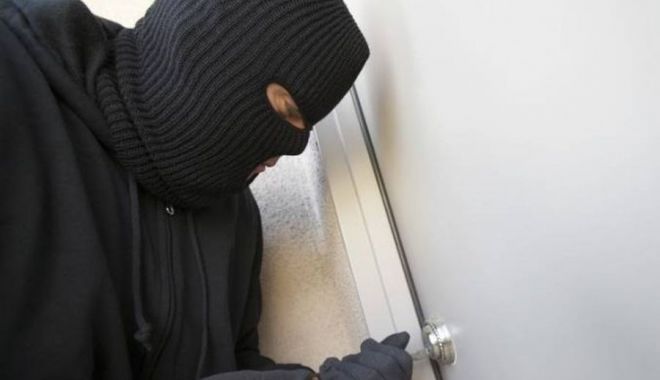 Poliţiştii i-au învăţat pe constănţeni cum să prevină furturile din locuinţe