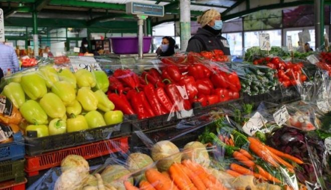 Program de vară la pieţele din Constanţa