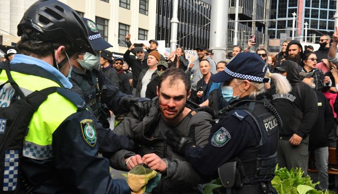 Proteste violente în Australia, din cauza restricțiilor Covid-19