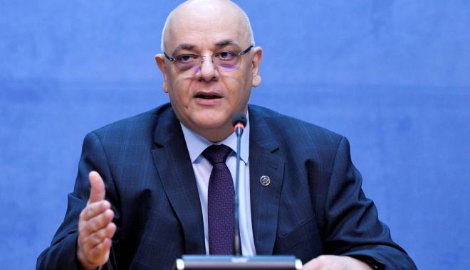 Raed Arafat: „Desfăşurarea cursurilor în şcoli cu prezenţă fizică este una normală”