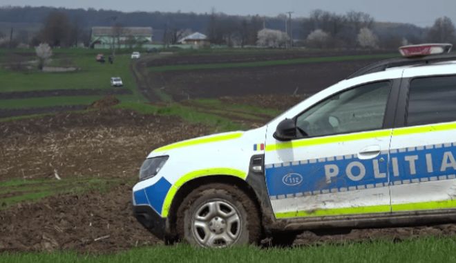 REVOLTĂTOR! Fetiţă de 3 ani dispărută din curtea casei, găsită MOARTĂ pe câmp! A fost căutată de 80 de poliţişti!