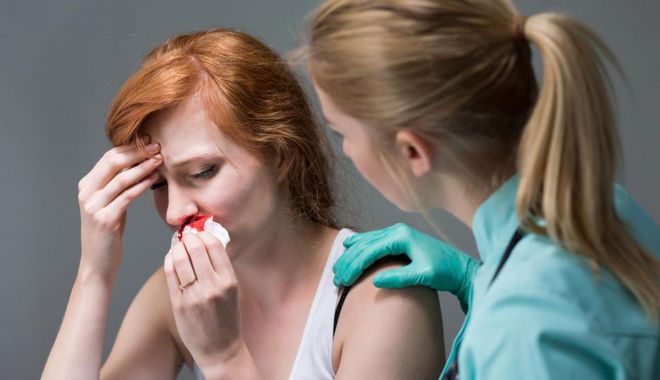 Sfatul medicului - Vă curge sânge din nas? Iată ce puteți face!