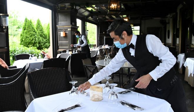 Se solicită zero taxe pentru salariul minim în HoReCa