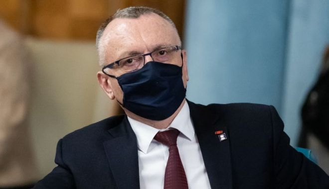 Ce se întâmplă cu profesorii care refuză vaccinarea anti-COVID