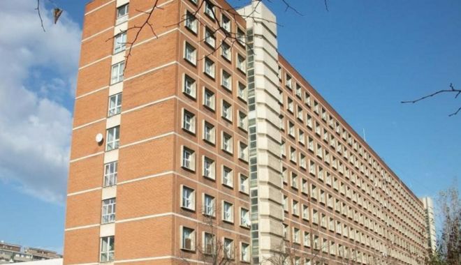 Un bărbat a murit după ce s-a aruncat de la etajul 8 al Spitalului Județean Galați