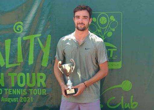 Ştefan Paloşi, campionul turneului ITF de la Curtea de Argeş