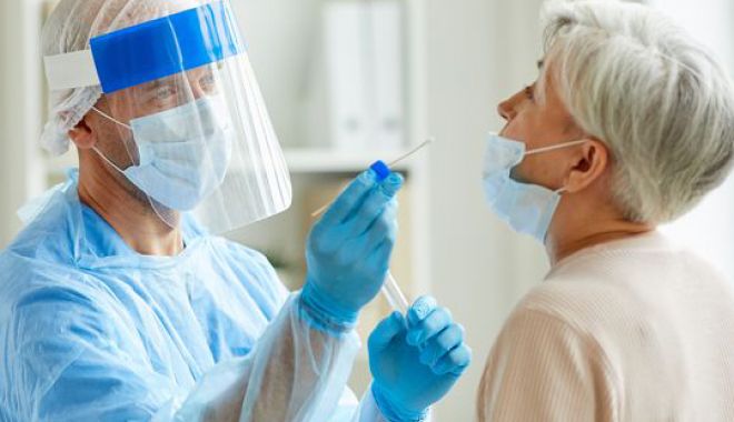 Testarea pentru depistarea Covid-19 în farmacii bate pasul pe loc