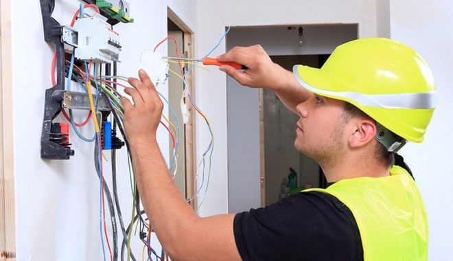 Anumiţi consumatori care nu au plătit facturile la gaz şi curent electric vor fi iertaţi