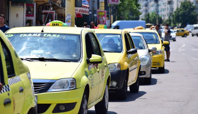 Taximetrist, sancţionat de poliţiştii locali constănţeni, pentru că a refuzat să ia un client, cu aparatul de taxare pornit