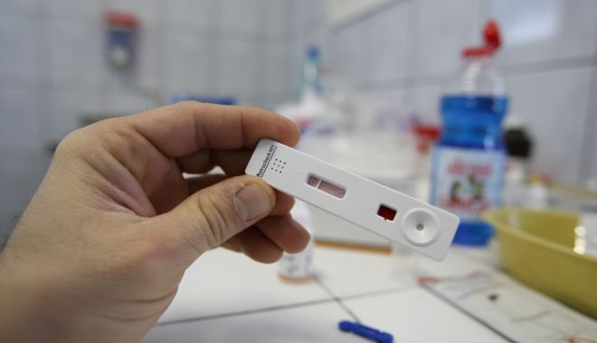 Campanie de testare gratuită pentru hepatita C, la CT BUS