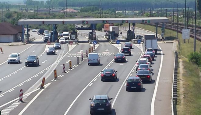 ACCIDENT în apropierea STAȚIEI DE TAXARE FETEȘTI. Trei mașini implicate!