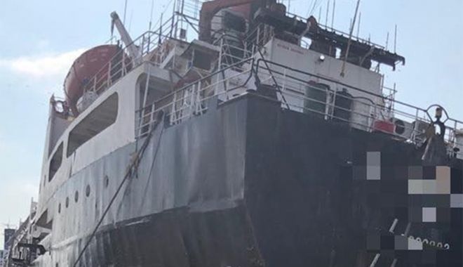 Un lucrător a murit la bordul unei nave, după ce a inhalat gaze toxice