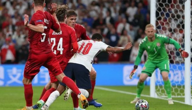Fotbal, EURO 2020 / Anglia merge în finală grație unui penalty controversat