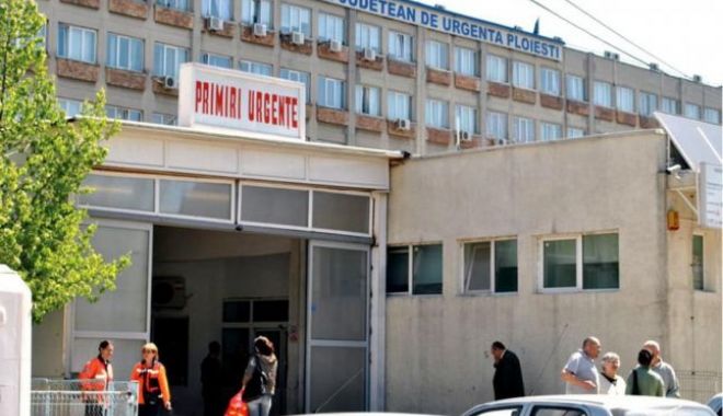 Un bărbat din Ploiești a spart mai multe geamuri ale unui spital, supărat că nu primea date despre fratele său internat cu COVID