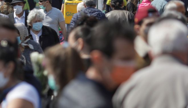 În noiembrie am putea avea 25.000 de cazuri pe zi. Vaccinarea rămâne primul lucru pe care îl putem face, dar trebuie făcută rapid
