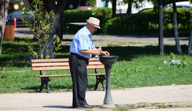 VAL de CĂLDURĂ la Constanţa. COD GALBEN de CANICULă şi DISCONFORT TERMIC ACCENTUAT