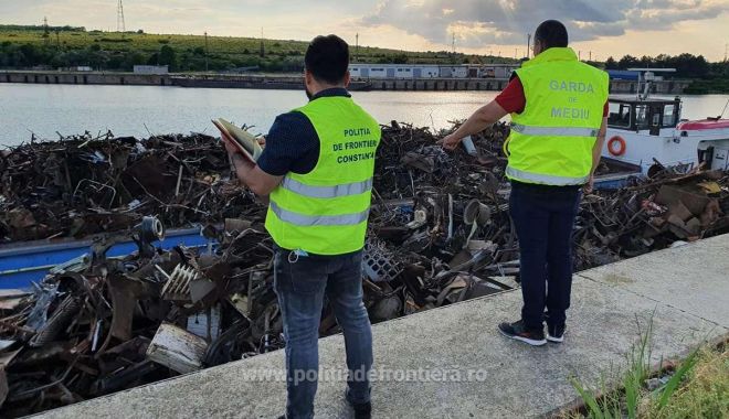 VIDEO. Şlepuri cu tone de deşeuri, descoperite în Portul Murfatlar