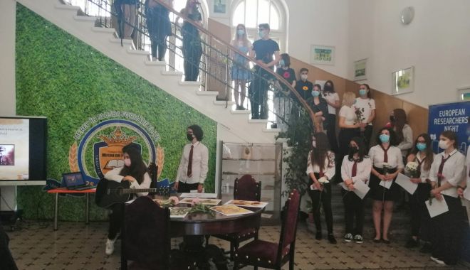 Mirciștii au adus un pios omagiu eroilor neamului românesc