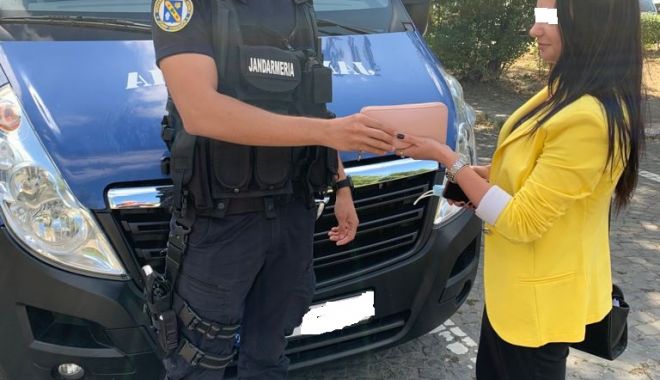 O turistă din Brăila și-a recuperat portofelul cu acte, cu ajutorul jandarmilor