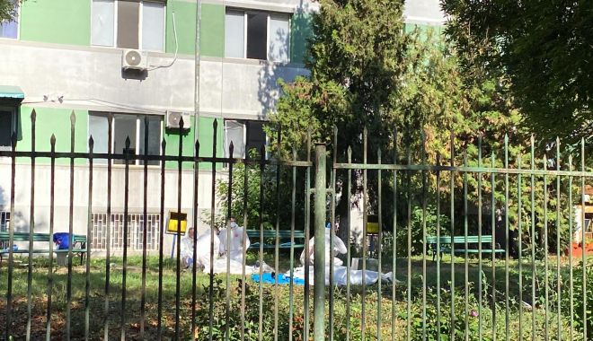 INCENDIU LA SPITALUL DE BOLI INFECȚIOASE / IMAGINI DE COȘMAR DIN CURTEA UNITĂȚII