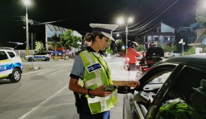 RAZIE ÎN TOIUL NOPȚII, PE LITORAL: SUTE DE MAȘINI TRASE PE DREAPTA!