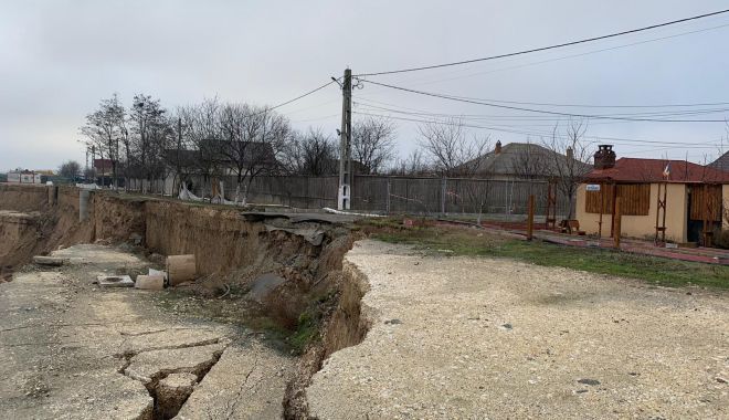Noi măsuri în cazul surpării malului de la Cumpăna: mai mulți locuitori ar putea fi relocați!