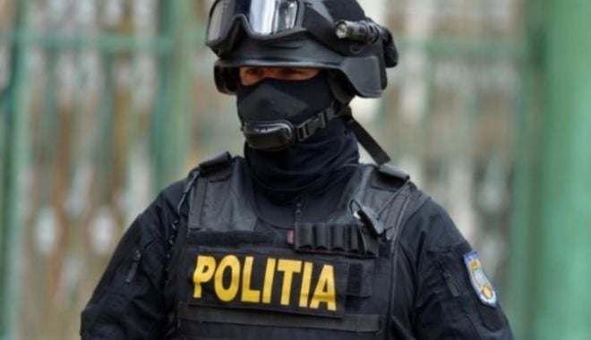 PERCHEZIȚII DIICOT. TRAFICANȚI DE MIGRANȚI, REȚINUȚI