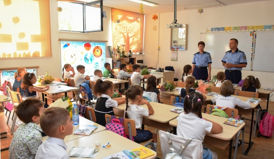 Lecții despre bullying în mai multe școli din Constanța