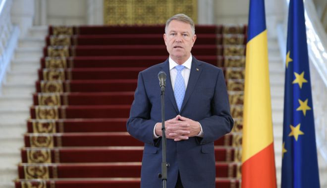 Mai multe personalităţi din Republica Moldova, decorate de preşedintele Klaus Iohannis