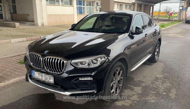 Autoturism de lux căutat de autorități, confiscat de polițiști în vamă