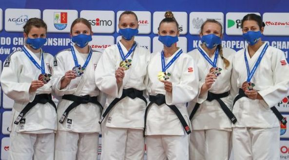 Judo / Aur românesc la Europene de kata. Două Aline, pe prima treaptă a podiumului - a-1625492842.jpg