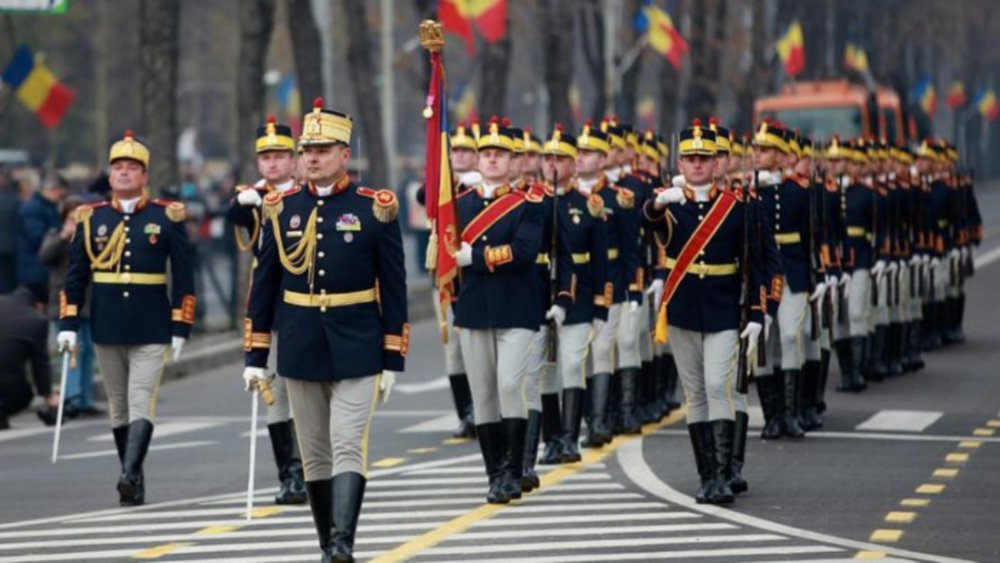Aproximativ 1.500 militari participă astăzi, 1 decembrie, la Parada Militară organizată cu ocazia Zilei Naţionale a României - parada-1638336451.jpg